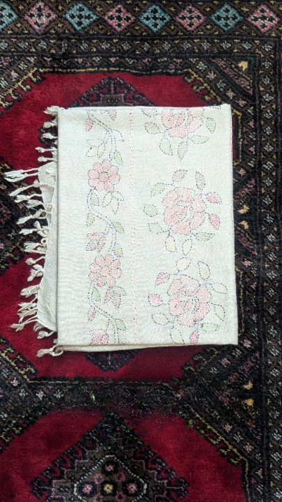 Gulkari Blossom Shawl – Soft Cream Elegance