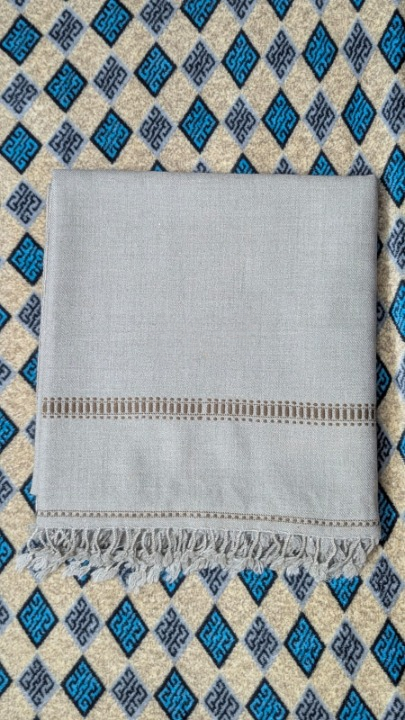 Stone Majesty | Refined Grey Wool Shawl